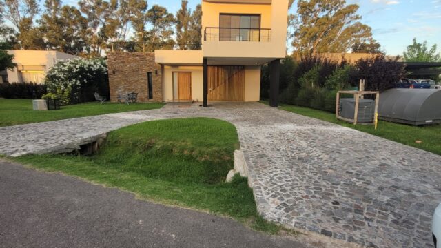 WhatsApp Image 2024-01-10 at 18.39.27